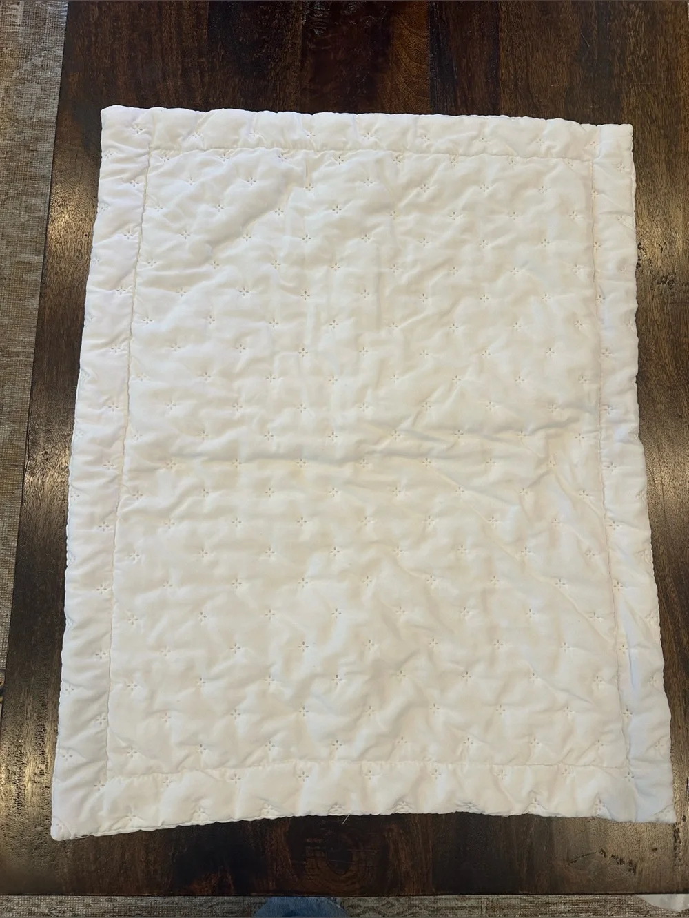 Bedsure Queen White Quilted Bedspread Set - Classic Hotel-Style Bedding